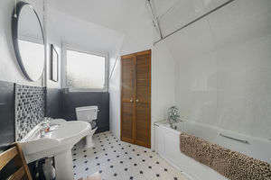 Photo 13- click for photo gallery